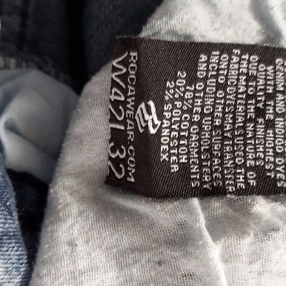 A pair of ROC A WEAR jeans 44 x 32 - Picture 3 of 3